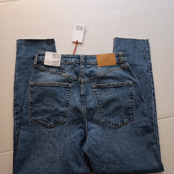 BDG Urban Outfitters High Waist/Slim Leg Medium Wash Denim Jeans Women's W30 NWT - Picture 5 of 15